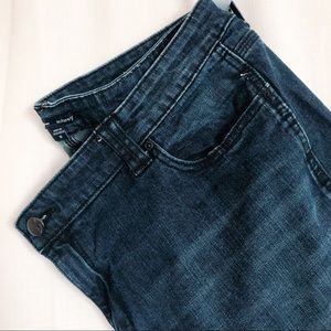 Gap Aubrey jean shorts 3 in inseam